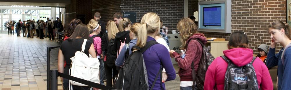 Students stand in a line that extends through Kirkhof to purchas Jason Derulo tickets