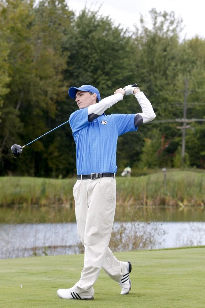 GVL Archive / Eric Coulter
Nick Gunthorpe watches as his drive moves down the fairway