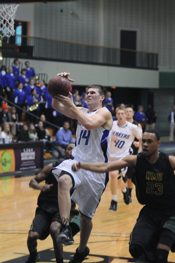 GVL Archive / Andrew Mills
Senior Justin Ringler drives to the basket during last Thursday