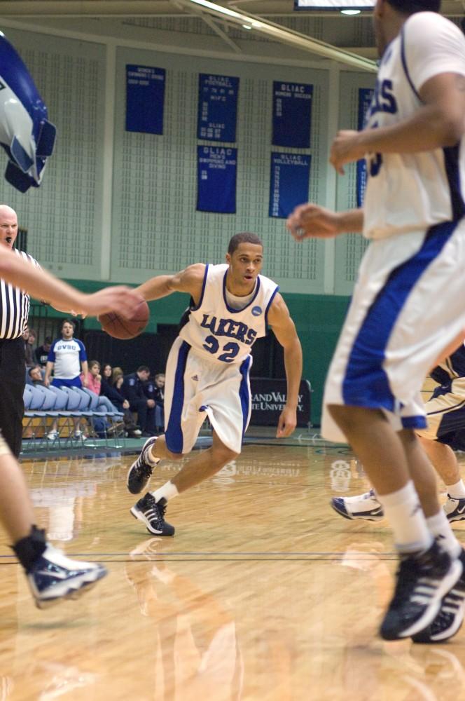 GVL Archive / Andrew Mills
Junior Alvin Storrs drives the lane during a past performance.