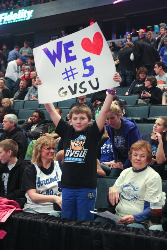 GVL / Eric Coulter
A little Laker shows his support at the 131 Showdown