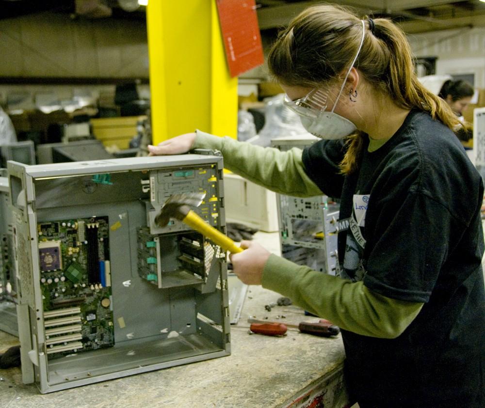 GVSU students volunteered at Comprenew for the Martin Luther King day of service