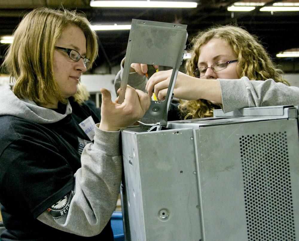 GVSU students volunteered at Comprenew for the Martin Luther King day of service