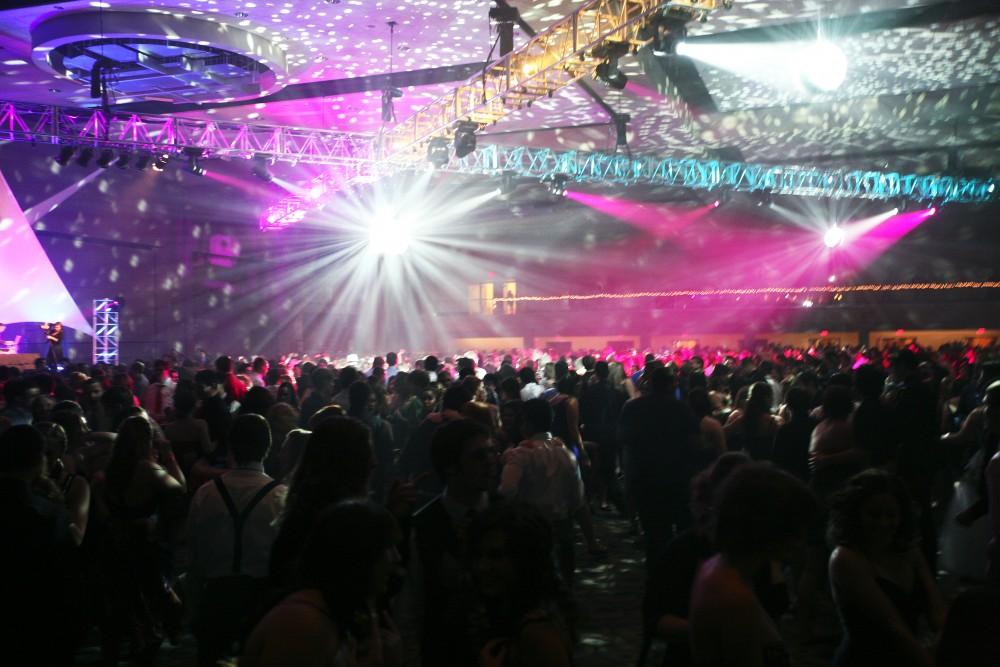 Students tear it up in the ballroom during the President's Ball