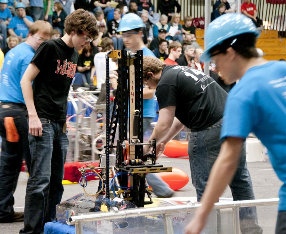 Robotics competition held at GVSU