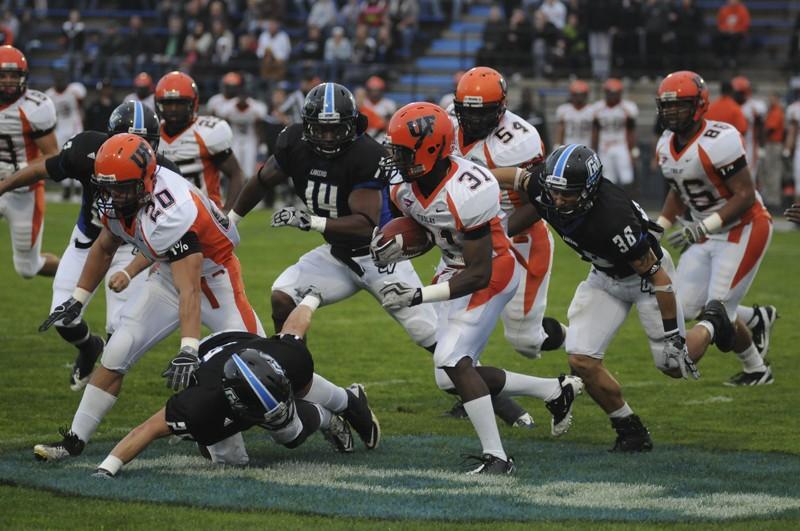 GVL/ Eric Coulter
Grand Valley football versus Findlay