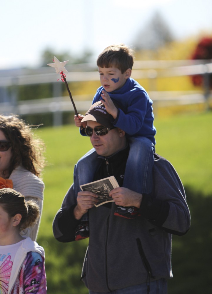 GVL / Robert Mathews
Grand Valley State University Family Weekend September 29- October 2nd.