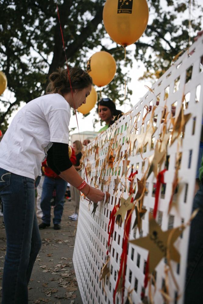 GVL / Eric Coulter
The Leukemia and Lymphoma Society's Light Up The Night charity walk held in Kalamazoo, MI.