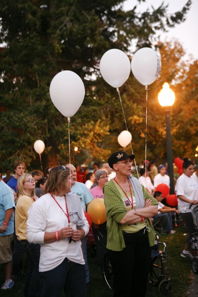 	GVL / Eric Coulter
The Leukemia and Lymphoma Society&#8217;s Light Up The Night charity walk held in Kalamazoo, MI.