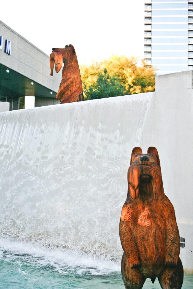 GVL / Eric Coulter
Llew (Doc) Tilma's "Grizzlies on the Ford" located at the Gerald R. Ford Museum