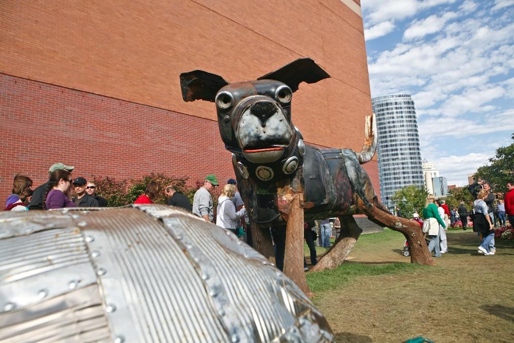 GVL / Eric Coulter
Ritch Branstrom's "Rusty" located outside the Grand Rapids Public Museum 