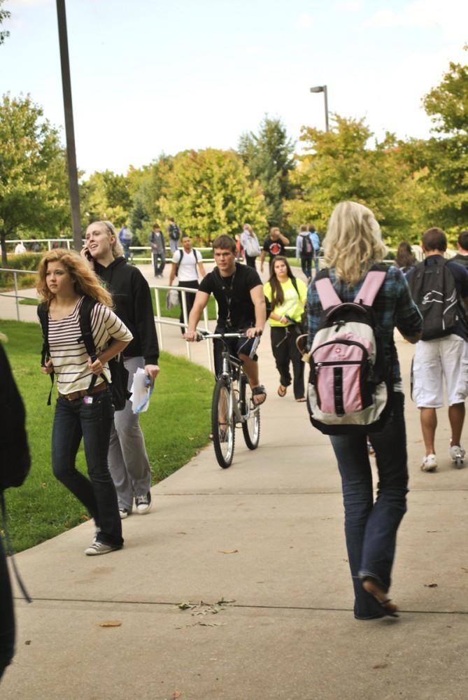 GVL Archive
Students head to class.