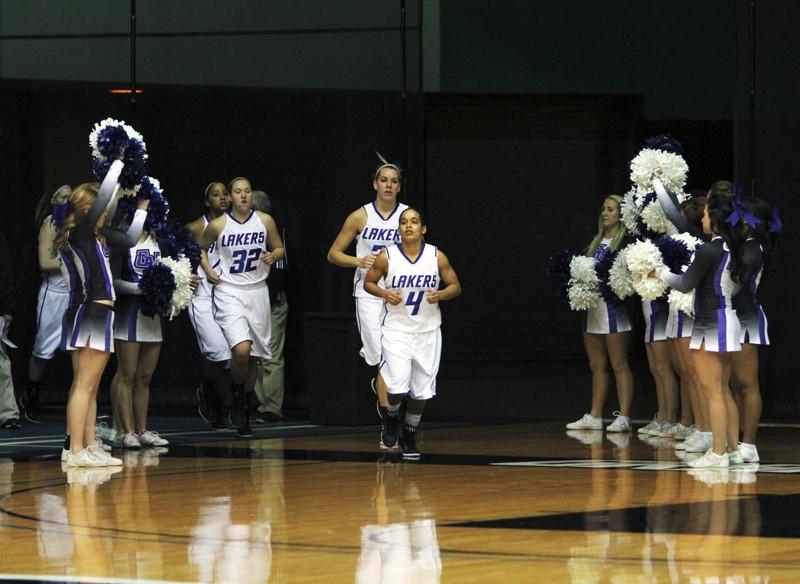 GVL / Robert Mathews / The GVSU Womens Basketball team running out to take the court