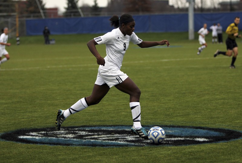 GVL / Robert Mathews 
Grand Valley vs UW-Parkside 