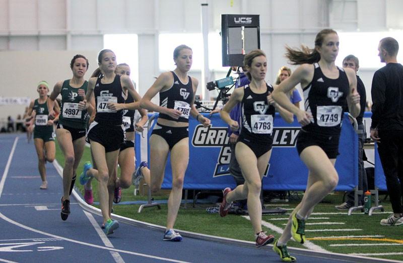 GVL / Robert Mathews
The Lakers lead in the Womens 5000 Meter Run at the Early Bird Track Meet