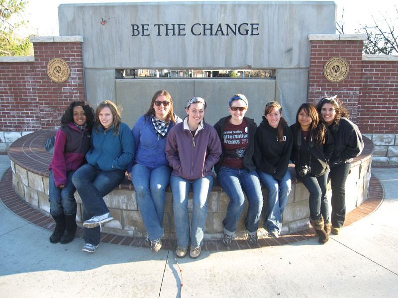 Courtesy Photo / Mackenzie Farlie
A group of GVSU students during an alternative break in Oklahoma. 