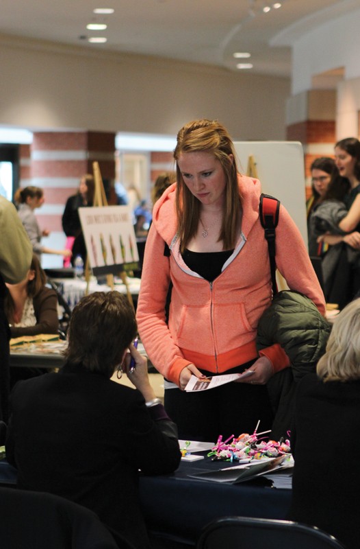 GVL / Robert Mathews 
Students visiting booths for the Non-Profit Volunteer and Internship Fair that took place in Henry Hall.