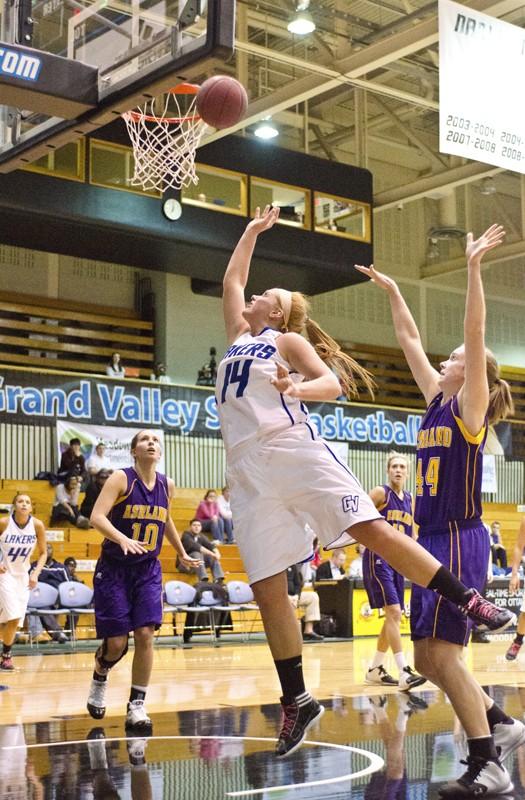 GVL / Bo Anderson

Lndsay McCarty puts up a shot vs. Ashland.