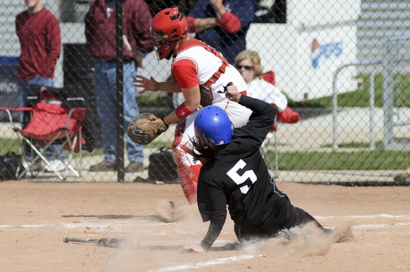 GVL / Bo Anderson

Maggie Kerrigan comes around to score the first run of GVSU's 5-0 win over Saginaw Valley in game two on Saturday.