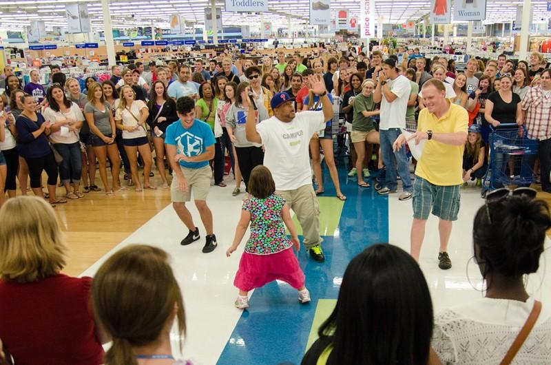 GVL/Bo Anderson Mejier Mania turned the aisles into a dancefloor on Tuesday night.