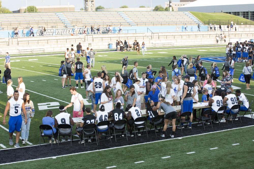 GVL / Kevin Sielaff
The Grand Valley State University athletics department hosts its annual Fan Fest at Lubbers Stadium Thursday, August 28th, 2015. Incoming freshman and athletes alike swarm the football field for games and activities in a "meet and greet" setting. 