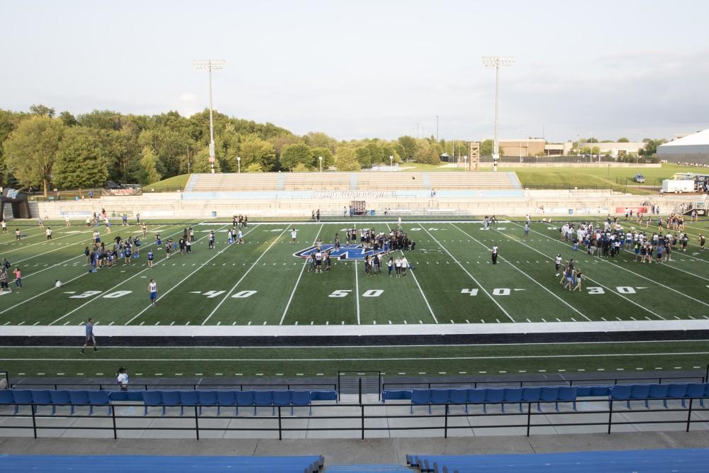 GVL / Kevin Sielaff
The Grand Valley State University athletics department hosts its annual Fan Fest at Lubbers Stadium Thursday, August 28th, 2015. Incoming freshman and athletes alike swarm the football field for games and activities in a "meet and greet" setting. 