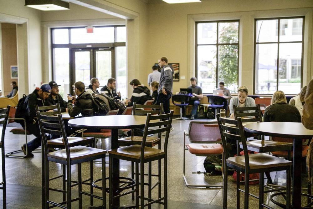 GVL / Sara Carte
Grand Valley students study and work in the Seidman College of Business on Oct. 14.