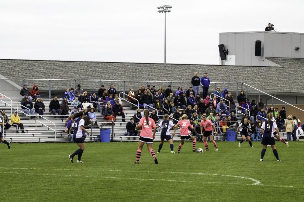 GVL / Sara Carte
Grand Valley’s Women’s Soccer team goes against Northwood on Oct. 4.