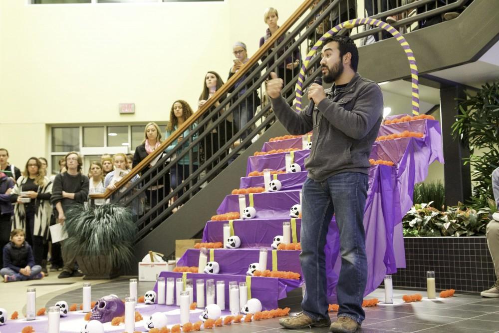 GVL / Sara Carte
Meaxican artist, Roli Mancera, talks about the holiday celebration of Day of the Dead, at the Honors College on Allendale’s Campus on Nov. 2.