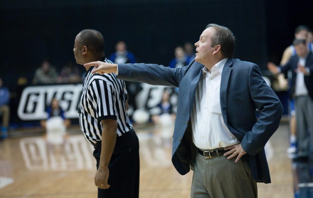 GVL / Kevin Sielaff - Head coach Ric Wesley coordinates his team's defense.  The Lakers defeat the Chargers of Hillsdale College Saturday, Jan. 30, 2016 in Allendale.