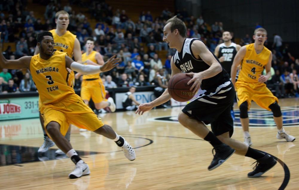 GVL / Kevin Sielaff - Darren Kapustka (3) steps in and drives hard toward the net.  The Lakers defeat the Huskies of Michigan Tech with a final score of 64-53 Jan. 17, 2016 in Allendale.