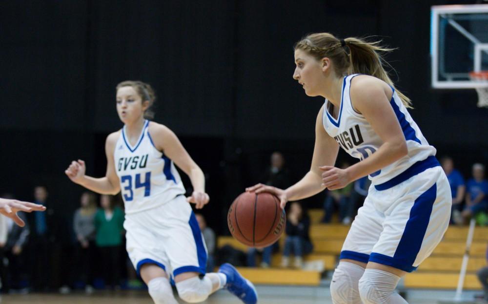 GVL / Kevin Sielaff - Taylor Lutz (10) dribbles the ball up court.  The Lakers down the Timberwolves of Northwood University in Allendale with a final score of 71-47 Jan. 24, 2016.