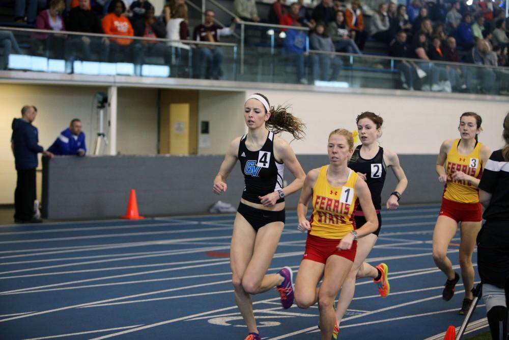 GVL / Emily Frye
Sophomore Sarah Cullip runs the 5000 meter event on Friday, Feb. 19, 2016.