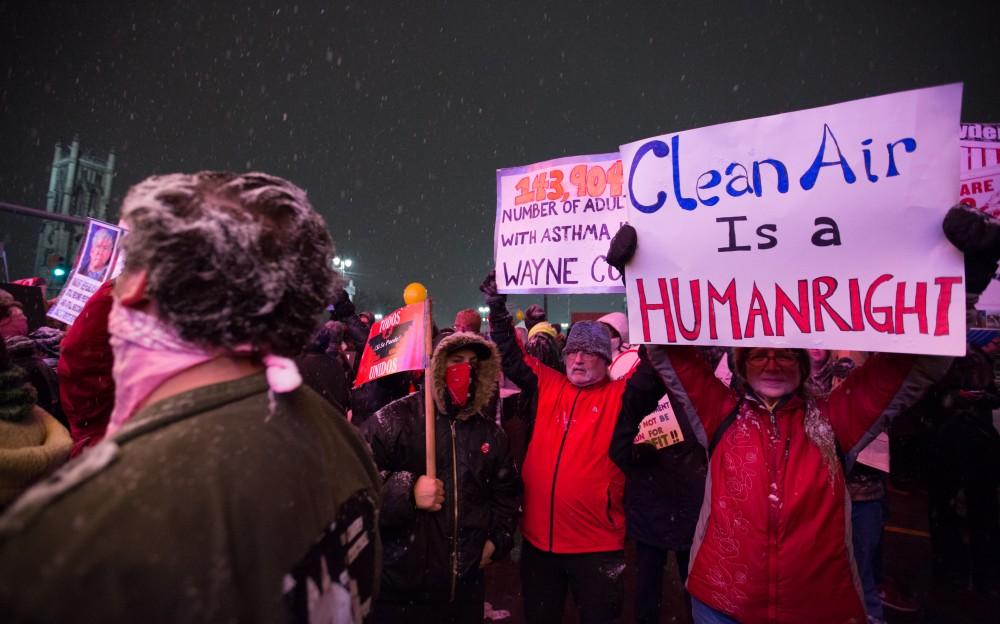 GVL / Kevin Sielaff - Protesters gather outside of the Fox Theater in Detroit, MI on Friday, March 4, 2016 to voice their opinions about the GOP candidates.