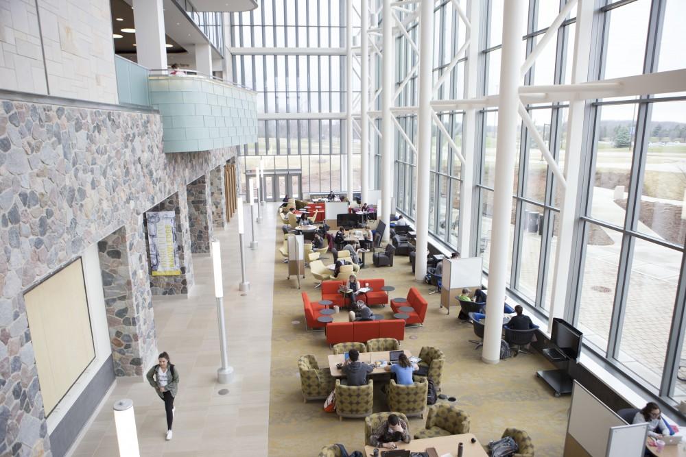 GVL / Sara Carte - Students work in the Mary Idema Pew Library on Allendale’s campus on Monday, Mar. 14, 2016.