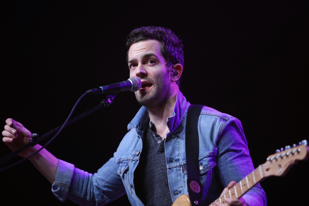 GVL / Emily Frye 
Warner Nashville Music artist Ryan Kinder hits the stage at Grand Valley State University on Thursday April 7, 2016. 