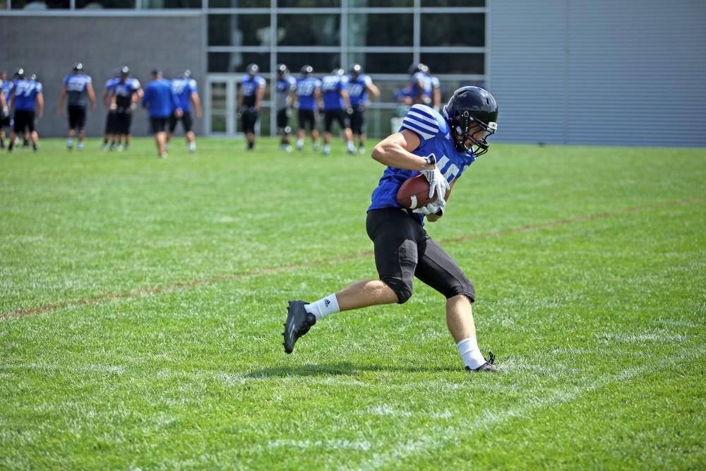 GVL / Emily Frye  
Grand Valley State Laker Football on Wednesday Aug. 17, 2016.