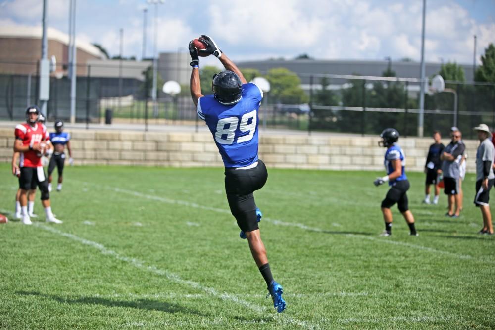 GVL / Emily Frye  
Grand Valley State Laker Football on Wednesday Aug. 17, 2016.