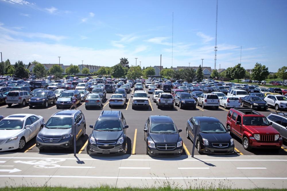 GVL / Emily Frye
Grand Valley students and faculty fill the parking lots on the south end of campus on Aug. 31, 2016.