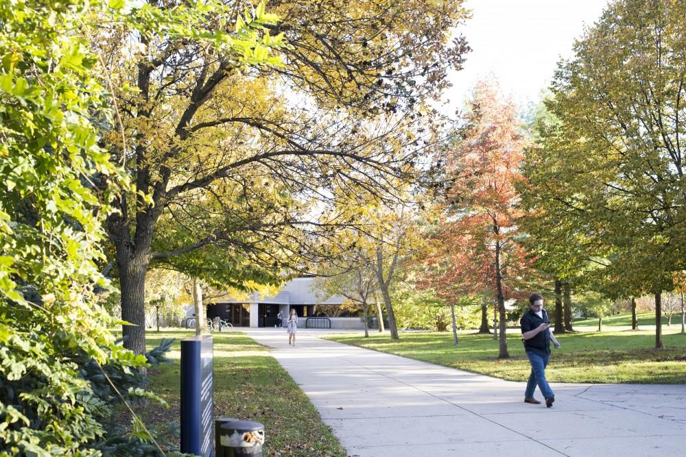 GVL / Sara Carte
Grand Valley students walk across campus on Tuesday, Oct. 18, 2016.
