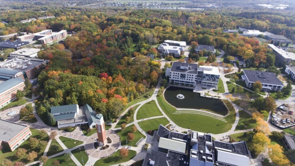 GVL / Kevin Sielaff - Fall colors spread through Grand Valley's campus Wednesday, Oct. 19, 2016.