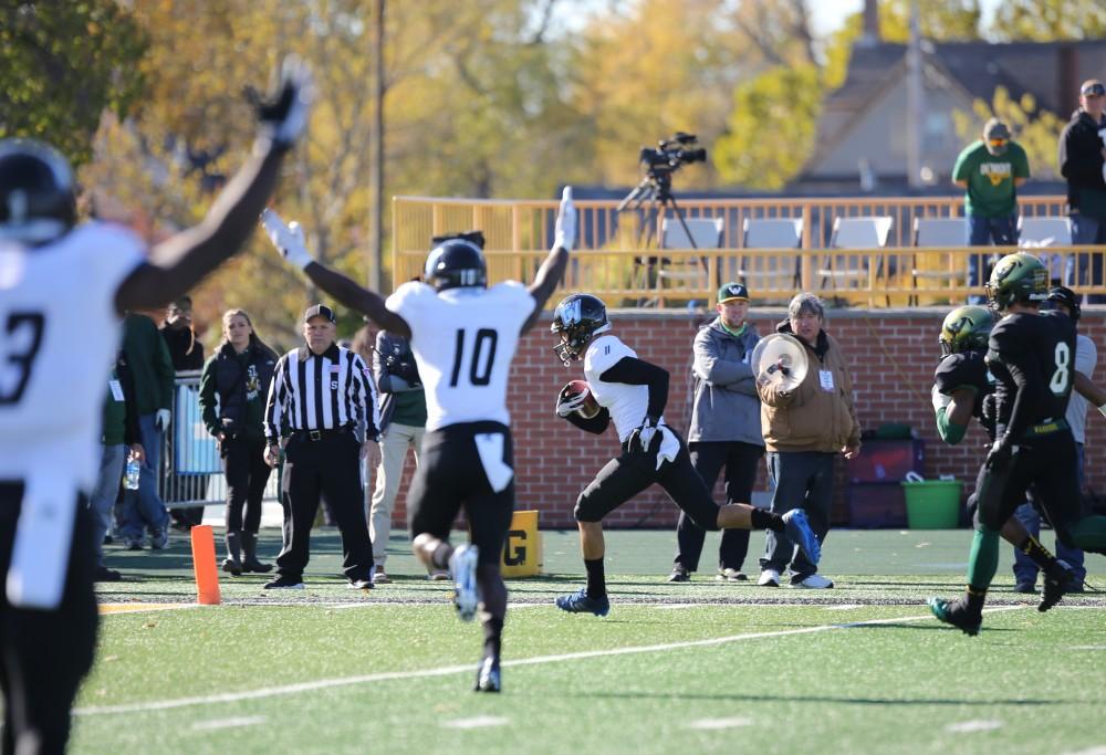 GVL / Emily Frye 
Nick Dodson scores a touchdown during the game against Wayne State University on Saturday Nov. 12, 2016