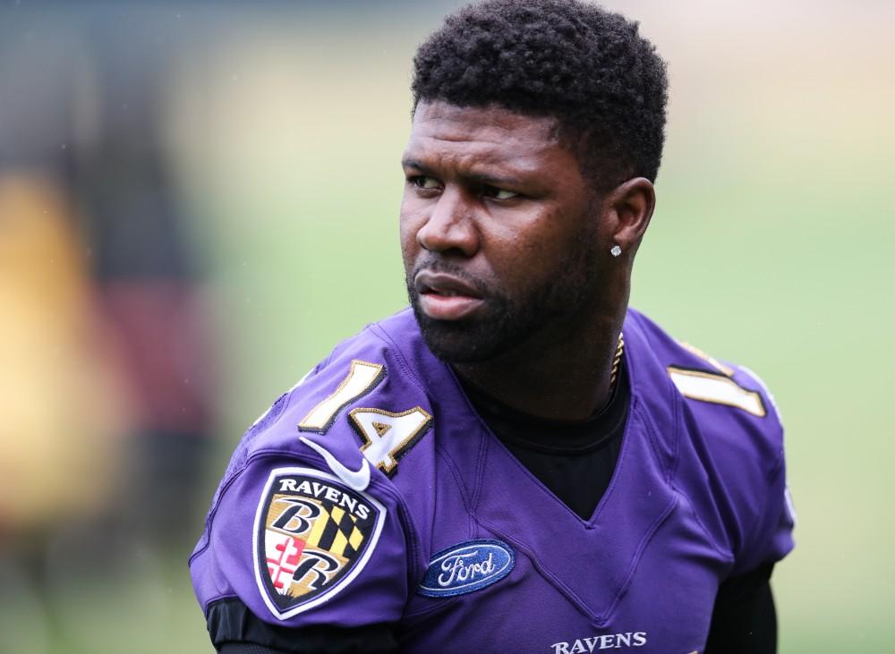 GVL/Kevin Sielaff - Devin Hester Sr. (14) returns to the training facility after a Baltimore Ravens practice on Thursday, Nov. 3, 2016 in Baltimore, Maryland. 