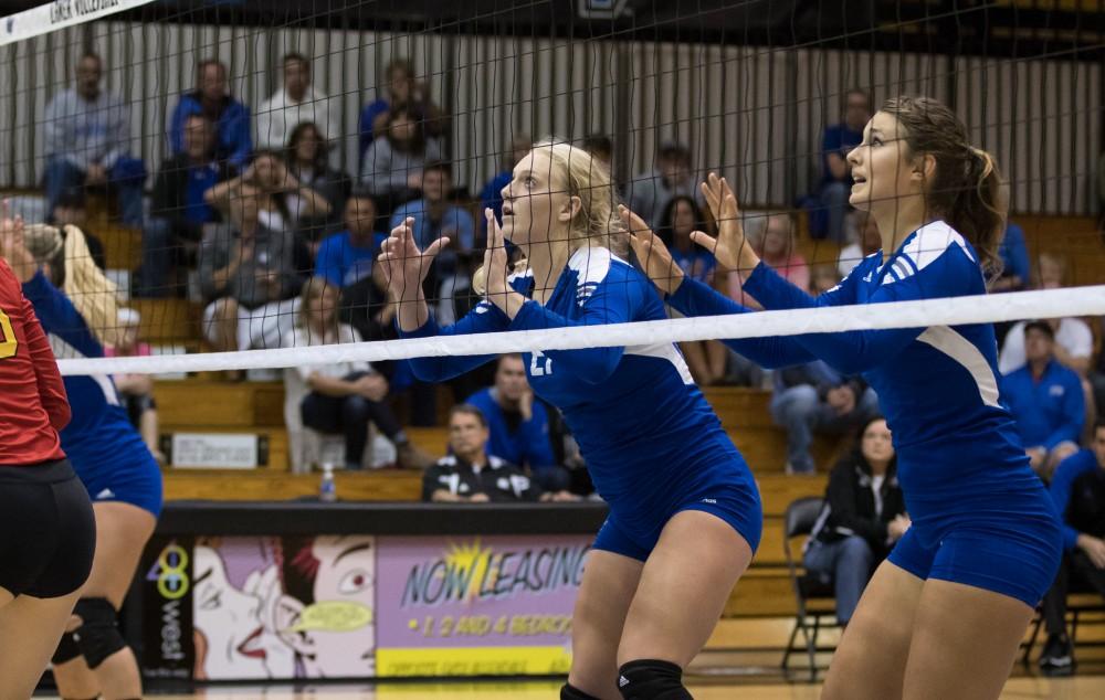 GVL/Kevin Sielaff - Staci Brower (21) gets ready to block. The Lakers fall to the Bulldogs of Ferris State with a final score of 1-3 Tuesday, Sept. 27, 2016 in Allendale.