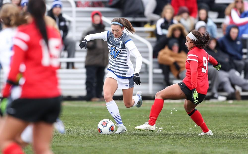 GVL/Kevin Sielaff - Clare Carlson (7) handles the ball as she moves up field during the game versus Central Missouri on Sunday, Nov. 20, 2016 in Allendale.