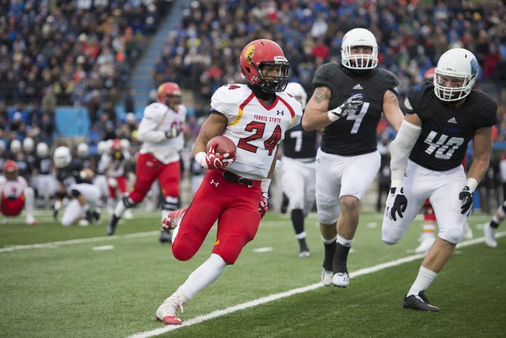 GVL / Luke Holmes - GVSU lost to Ferris State in Lubbers Stadium on Saturday, Dec. 3, 2016.