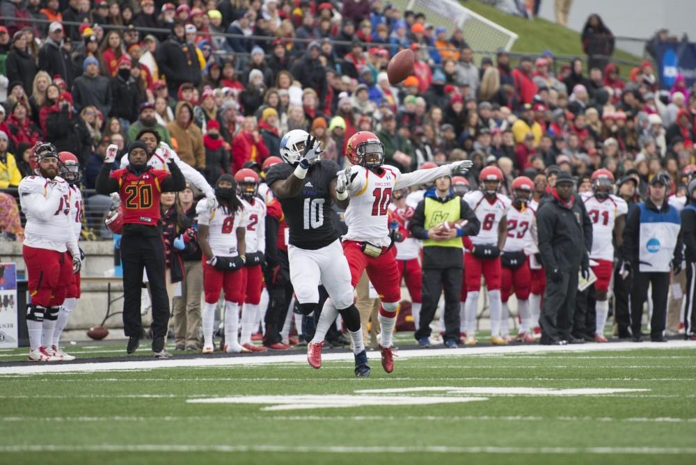 GVL / Luke Holmes -  Urston Smith (10) leaps to make the catch. GVSU lost to Ferris State in Lubbers Stadium on Saturday, Dec. 3, 2016.