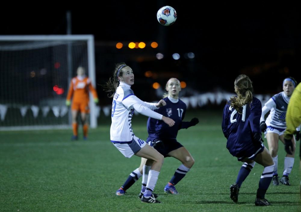 GVL / Emily Frye 
Shannon Quinn watches for the ball during the semi final game on Thursday Dec. 1, 2016. 