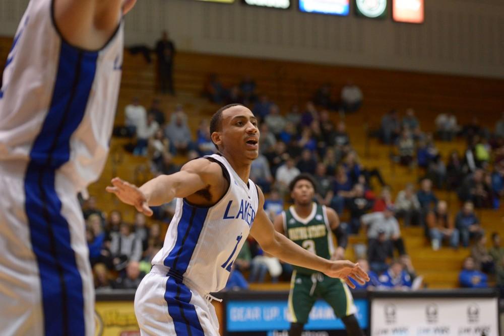 GVL / Luke Holmes - Myles Miller (12) plays defense. GVSU men’s basketball defeated Wayne State University on Thursday, Jan.19, 2017.