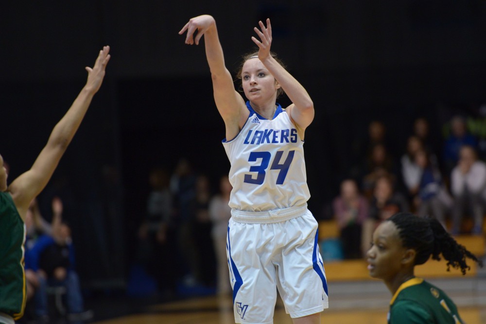 GVL / Luke Holmes - Bailey Cairnduff (34) goes up for the shot. GVSU Women’s Basketball defeated Wayne State University on Thursday, Jan.19, 2017.